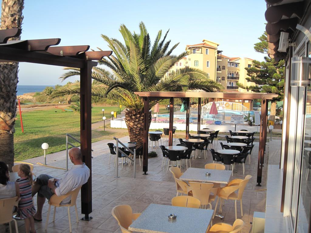 Astreas Beach Hotel Apartments Protaras Exterior foto